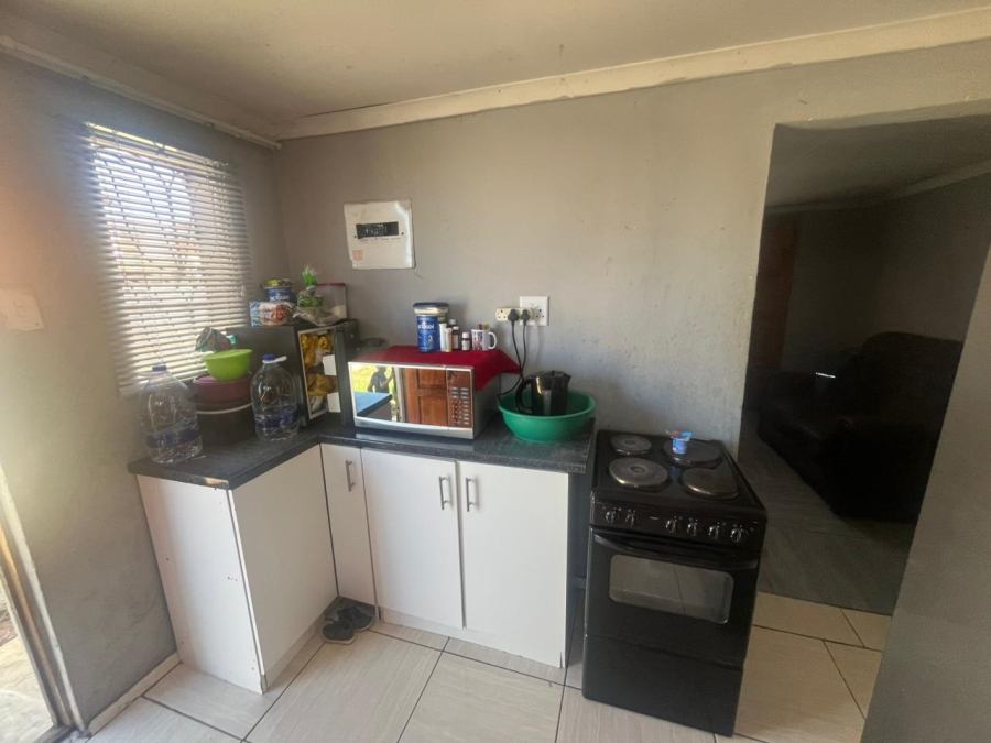 2 Bedroom Property for Sale in Kwazakhele Eastern Cape
